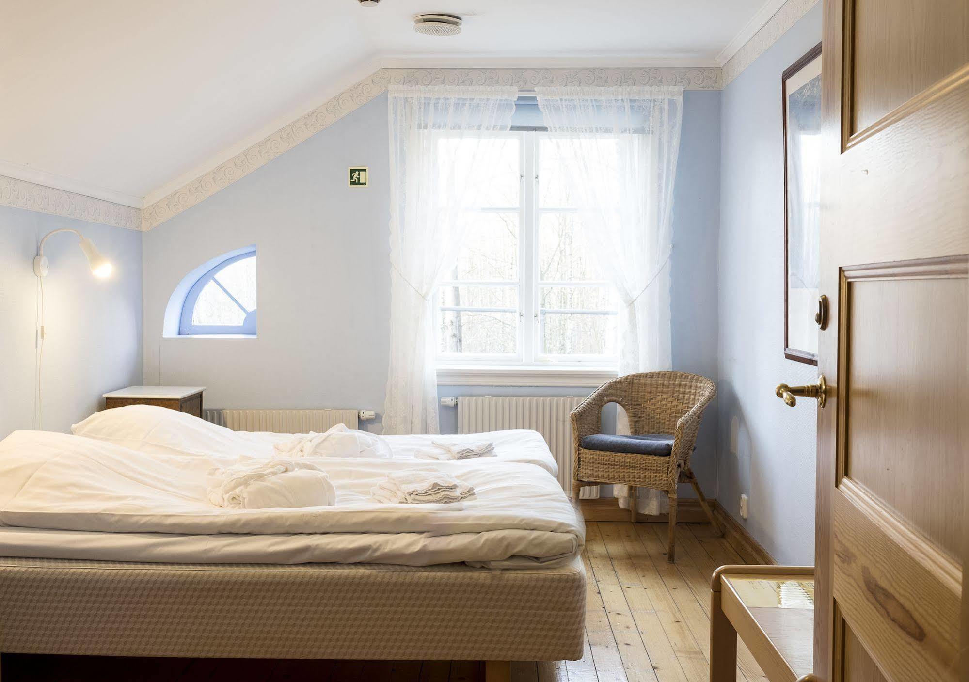 Nordiska Folkhoegskolan Bed And Breakfast Kungälv Esterno foto