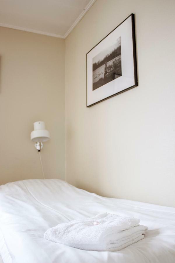 Nordiska Folkhoegskolan Bed And Breakfast Kungälv Esterno foto