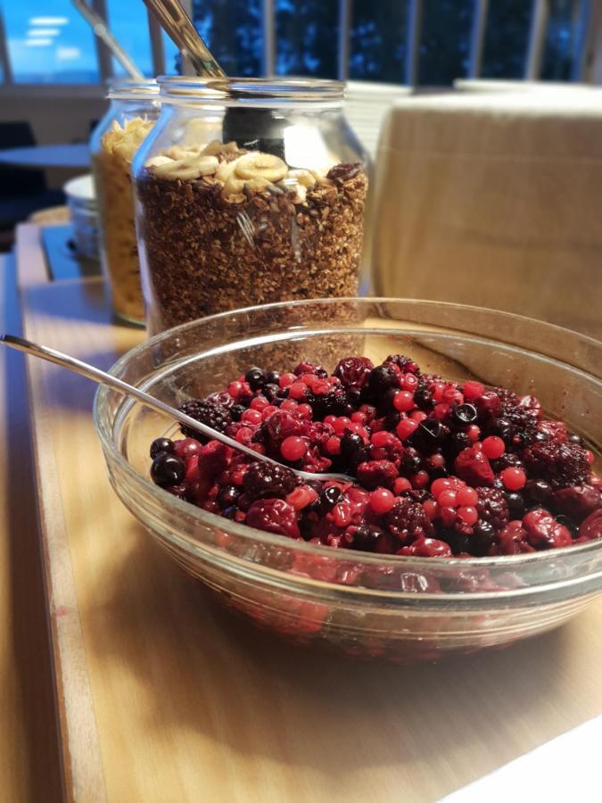 Nordiska Folkhoegskolan Bed And Breakfast Kungälv Esterno foto